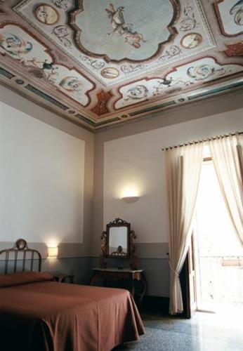 Hotel Palazzo D'Erchia Конверсано Экстерьер фото