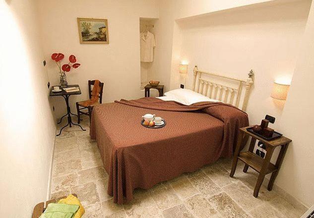 Hotel Palazzo D'Erchia Конверсано Экстерьер фото