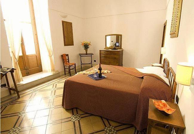 Hotel Palazzo D'Erchia Конверсано Экстерьер фото